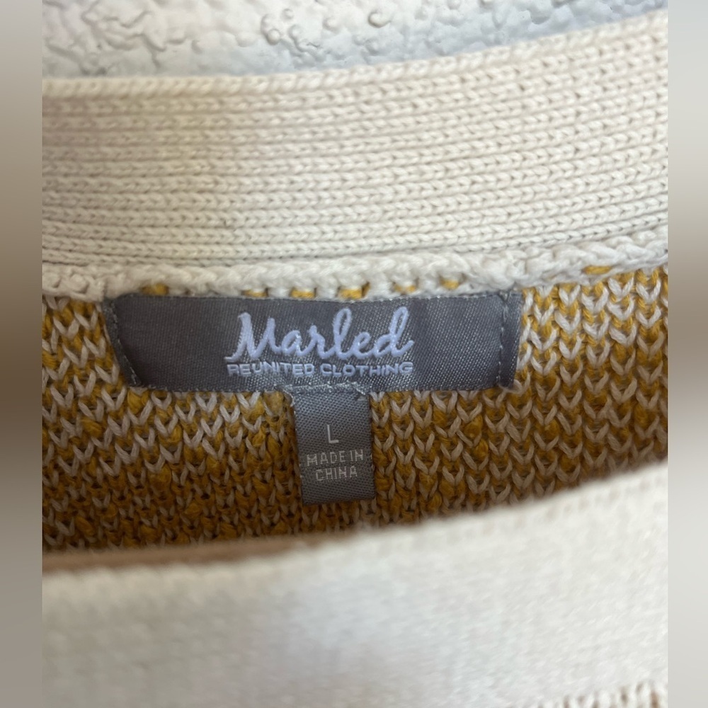 EUC Marled Star Sweater gold and cream large - Picture 3 of 3